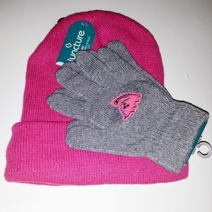 Girls Knitted Hat and Gloves set brand Juncture size 3 - 7 yr olds dinosaur